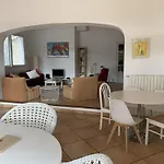 Villa Pesquiers: 5 Avec Piscine Et Climatisation - Fr-1-335-169 Hyeres