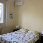 Villa Pesquiers: 5 Avec Piscine Et Climatisation - Fr-1-335-169