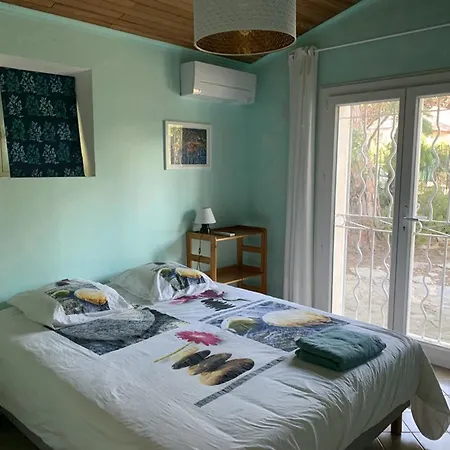 à Avec Piscine, Climatisation Et Wi-fi, à 5 Min De La - Fr-1-335-169 Hyères